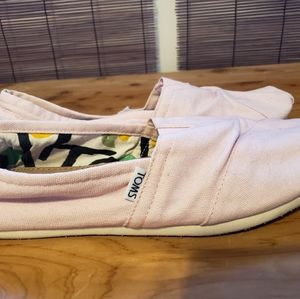 TOMS shoes Pastel Pink size 11